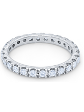14K White Gold Round Diamond Eternity Band (0.75 ct)
